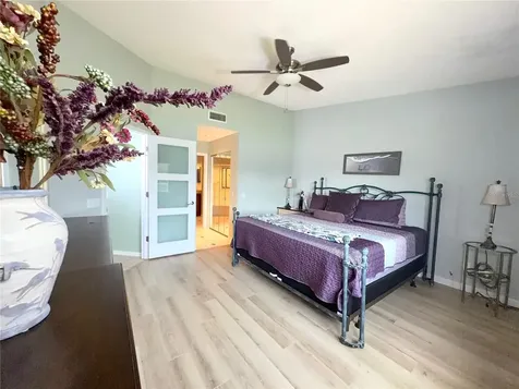 5813 Merion Way Sarasota FL 34243