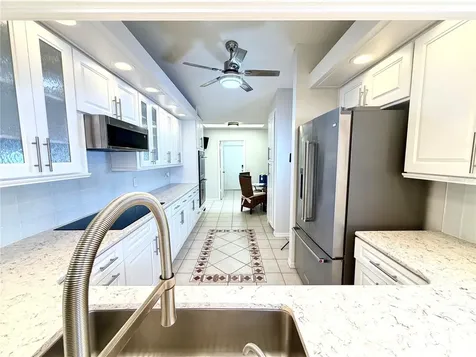 5813 Merion Way Sarasota FL 34243
