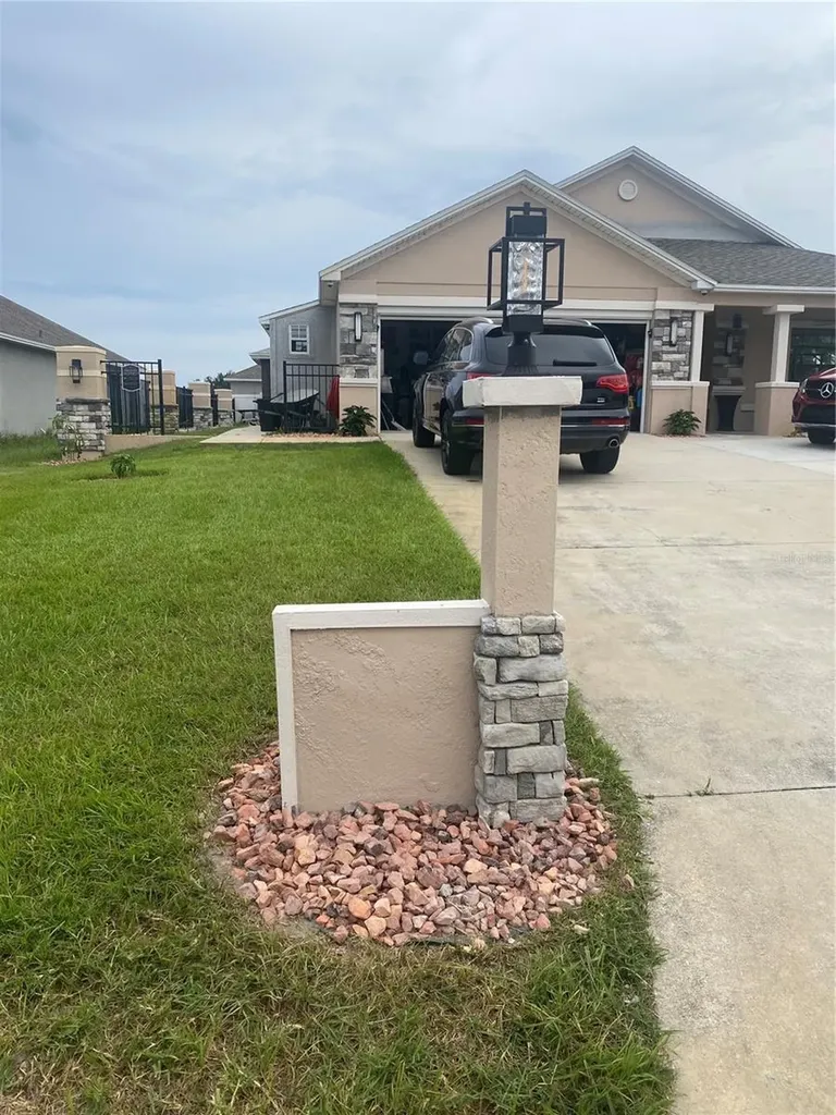 524 Central Ridge Lane Frostproof FL 33843