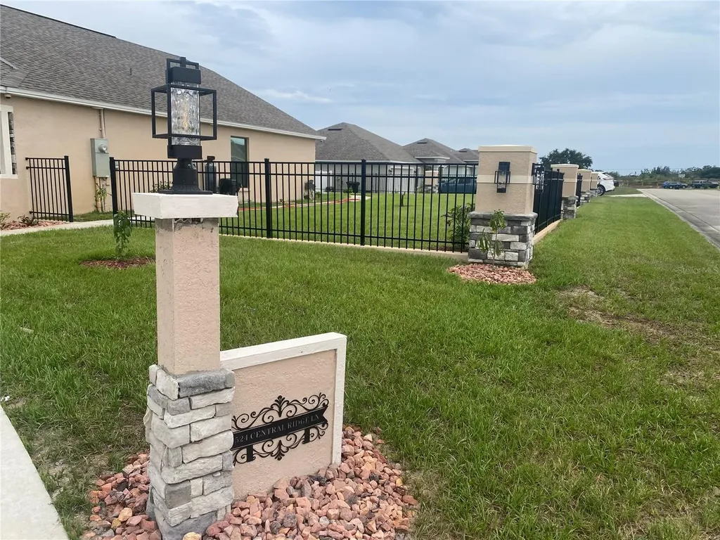 524 Central Ridge Lane Frostproof FL 33843