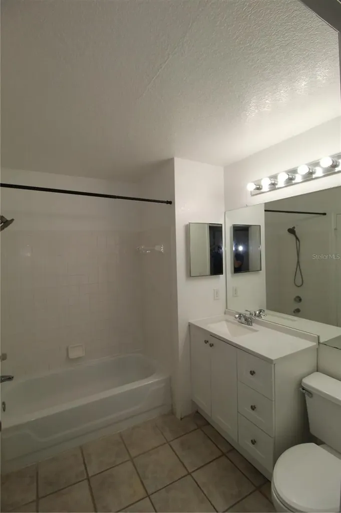 8801 Latrec Avenue Orlando FL 32819
