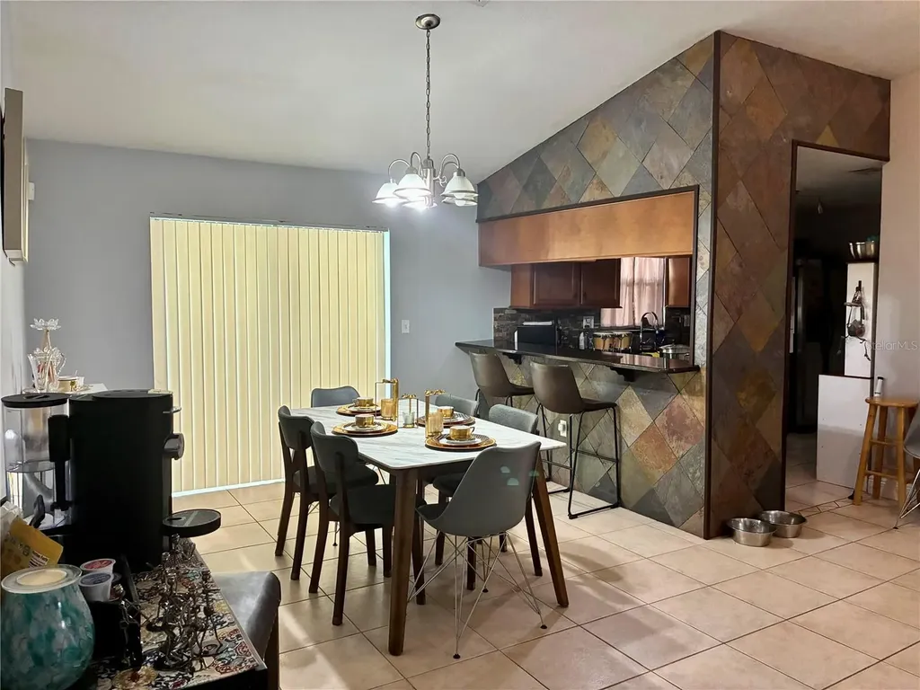 813 San Jose Court Kissimmee FL 34758