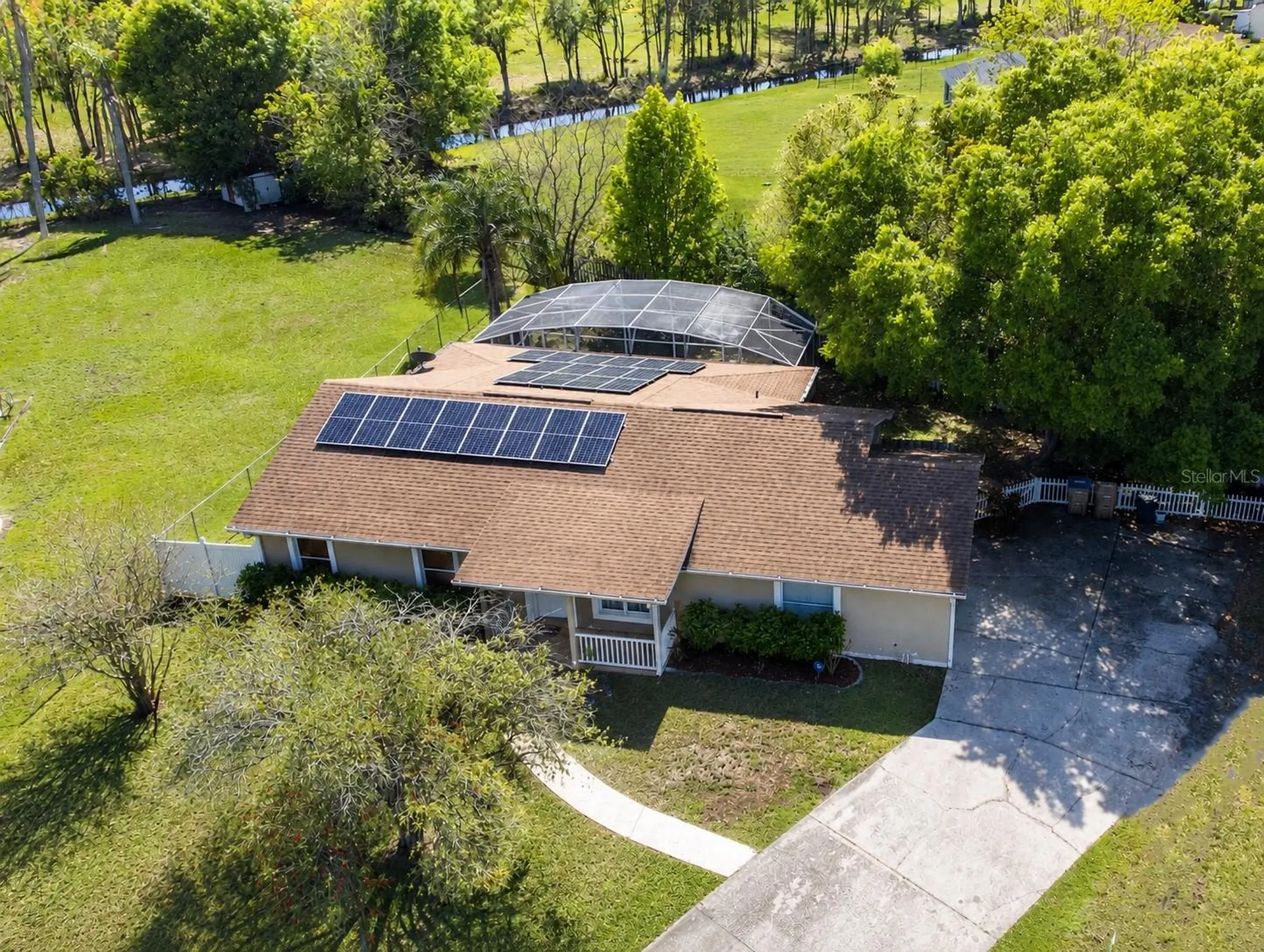 813 San Jose Court Kissimmee FL 34758