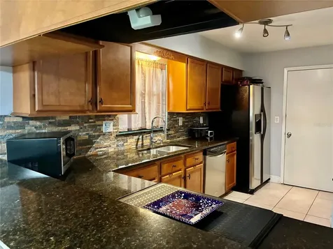 813 San Jose Court Kissimmee FL 34758