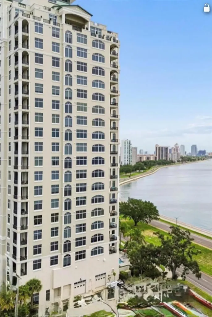 3203 Bayshore Boulevard Tampa FL 33629