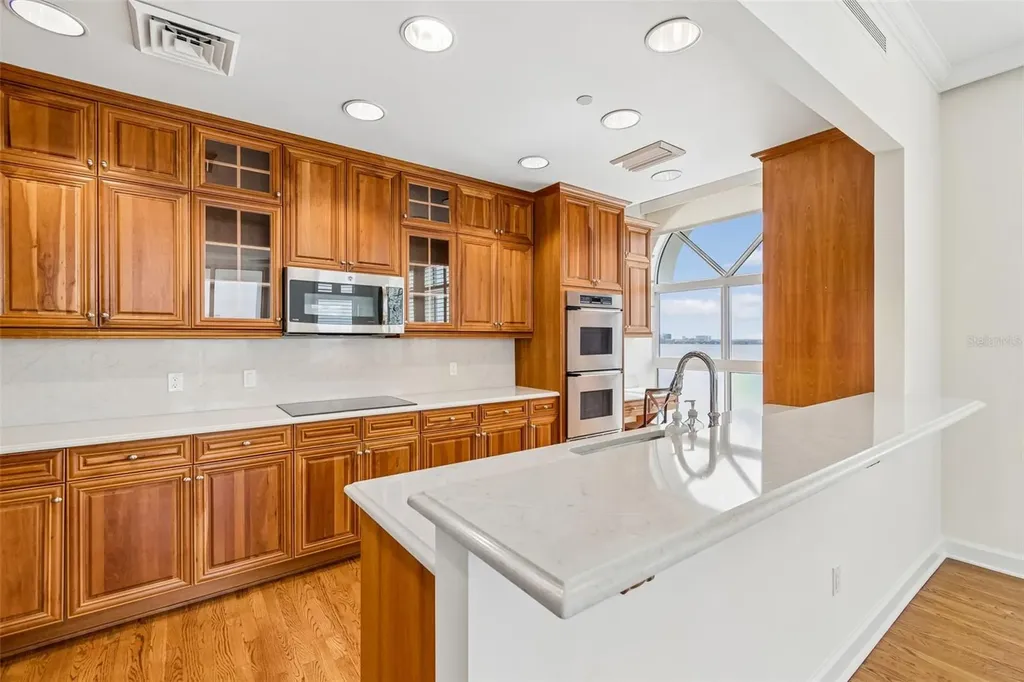 3203 Bayshore Boulevard Tampa FL 33629