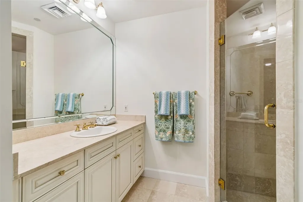 3203 Bayshore Boulevard Tampa FL 33629
