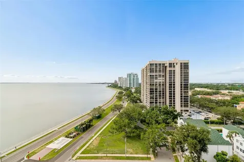 3203 Bayshore Boulevard Tampa FL 33629