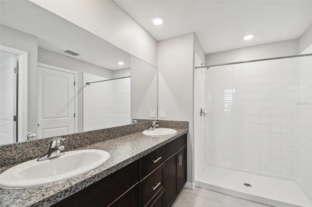 7512 Samuel Ivy Drive Tampa FL 33619