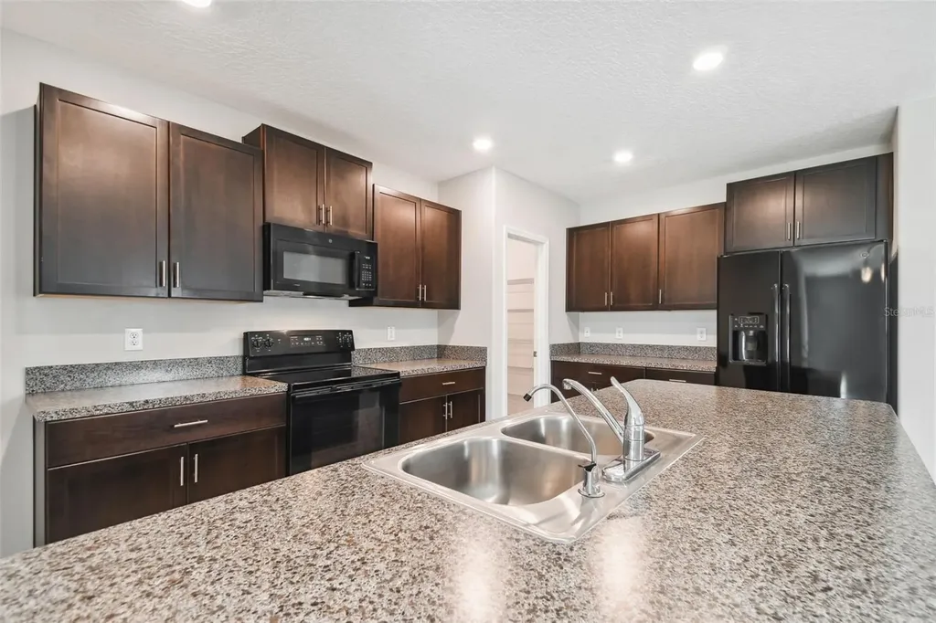 7512 Samuel Ivy Drive Tampa FL 33619