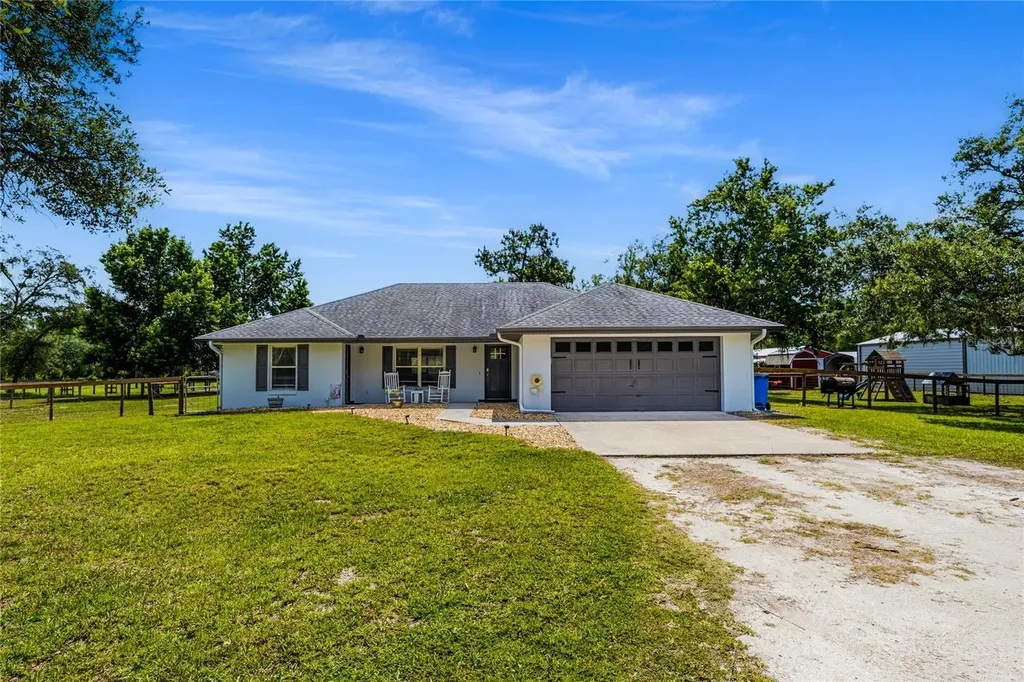 135 Linda Sue Drive Lake Helen FL 32744
