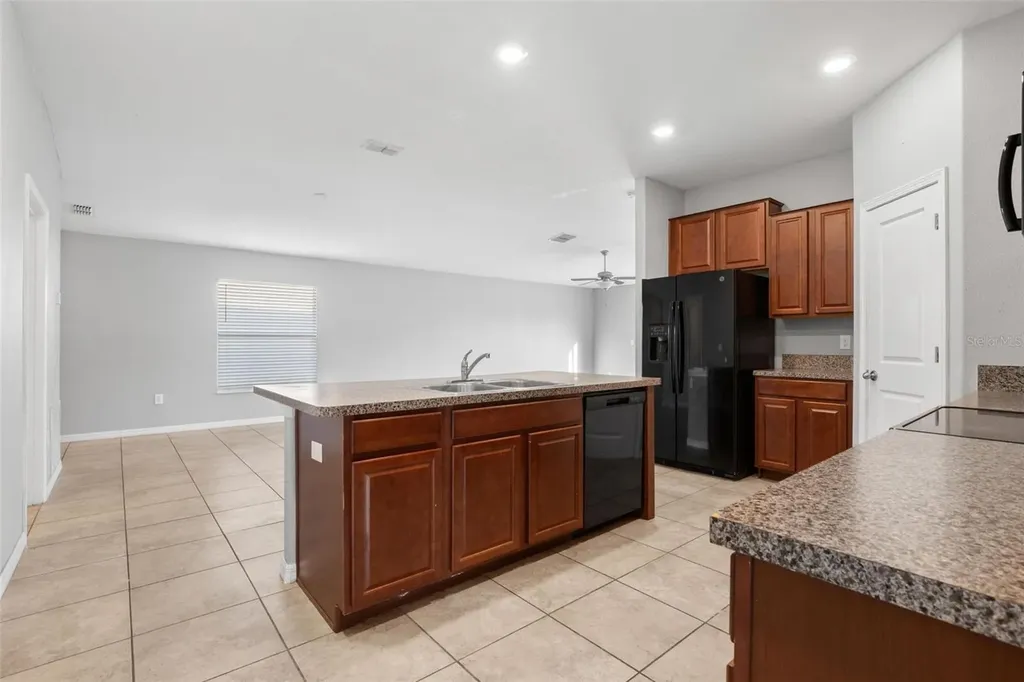 6810 Trent Creek Drive Sun City Center FL 33573