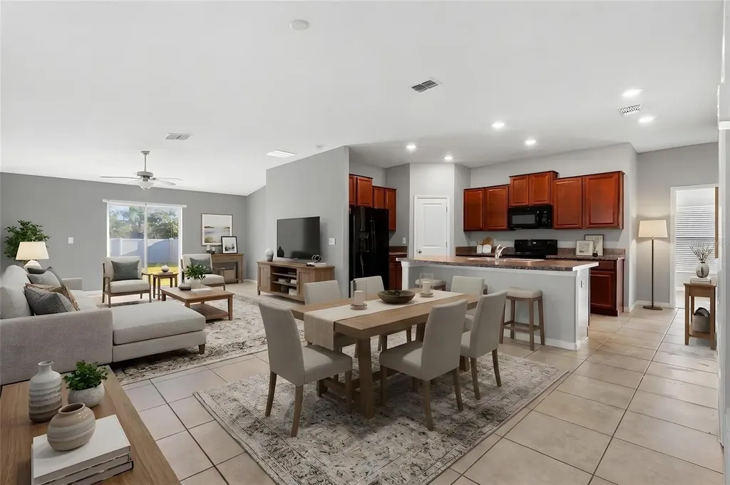 6810 Trent Creek Drive Sun City Center FL 33573