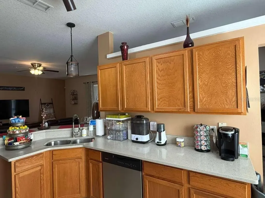 1166 Dekleva Drive Apopka FL 32712