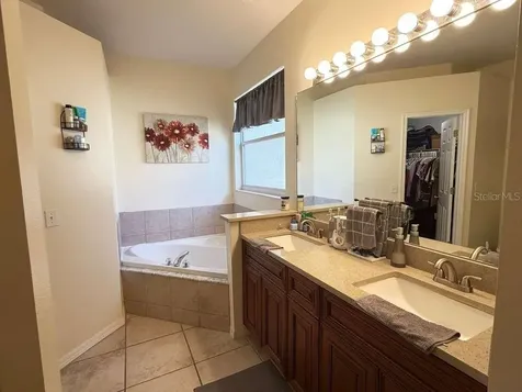 1166 Dekleva Drive Apopka FL 32712