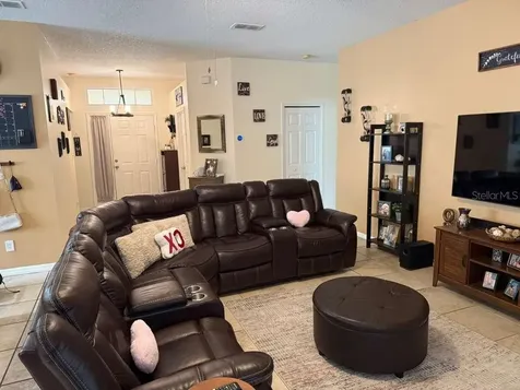 1166 Dekleva Drive Apopka FL 32712