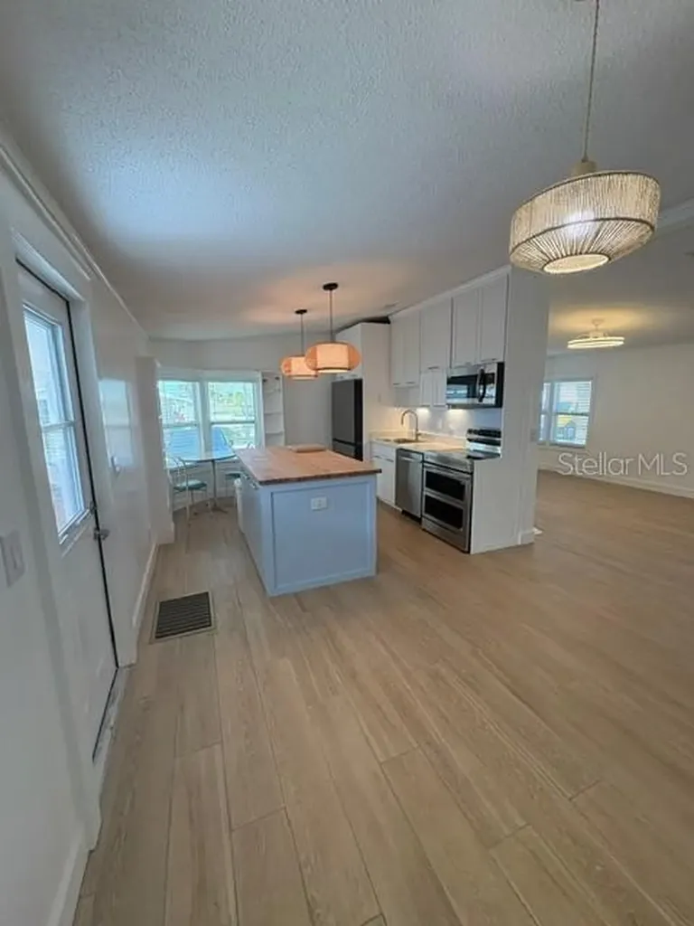 1 Pelican Drive N Oldsmar FL 34677