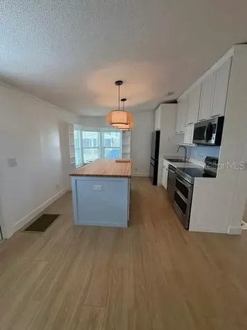 1 Pelican Drive N Oldsmar FL 34677
