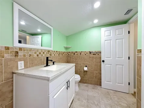 510 2nd Avenue NE Largo FL 33770