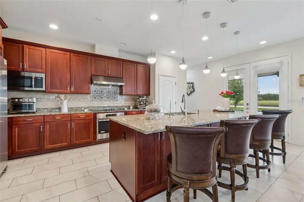 10623 Mistflower Lane Tampa FL 33647