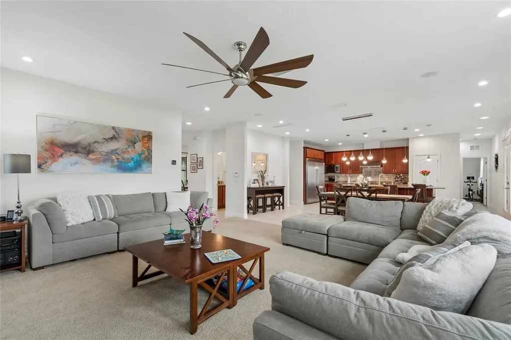 10623 Mistflower Lane Tampa FL 33647