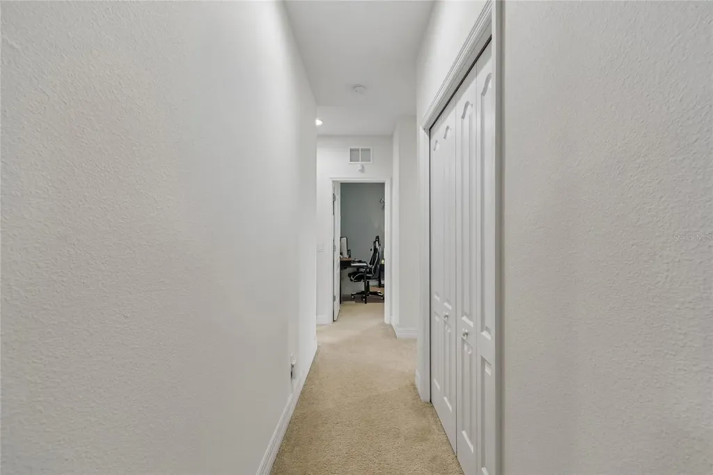 10623 Mistflower Lane Tampa FL 33647