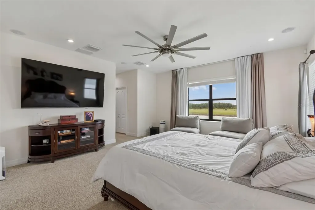 10623 Mistflower Lane Tampa FL 33647