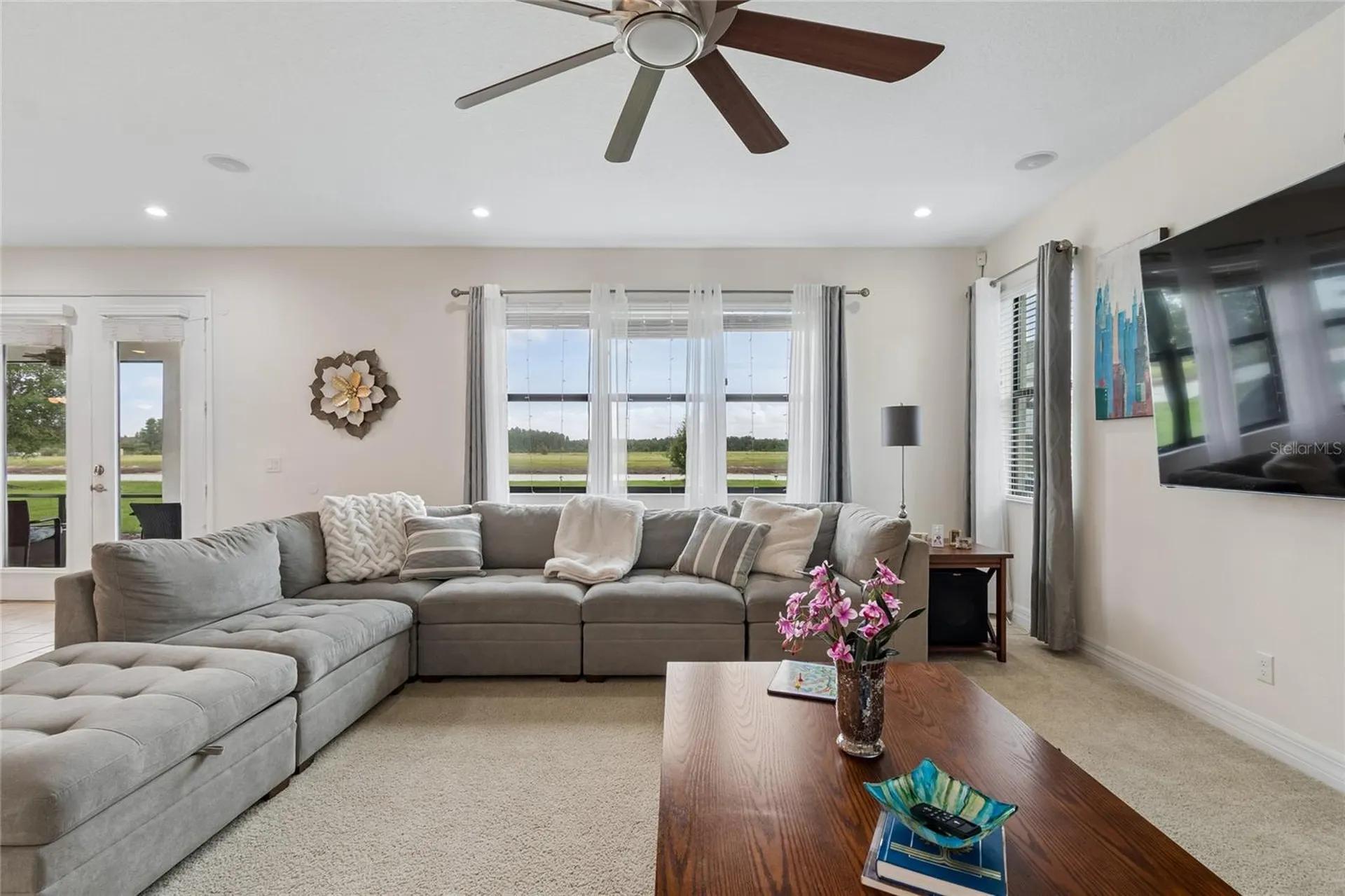 10623 Mistflower Lane Tampa FL 33647