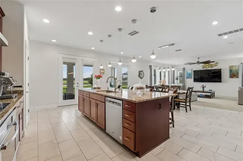 10623 Mistflower Lane Tampa FL 33647
