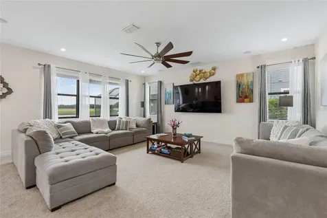 10623 Mistflower Lane Tampa FL 33647