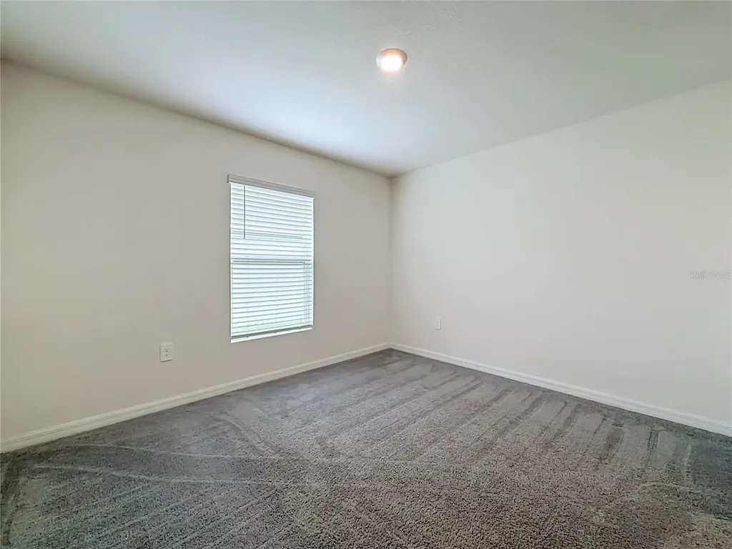 6698 SE 3rd Loop Ocala FL 34472