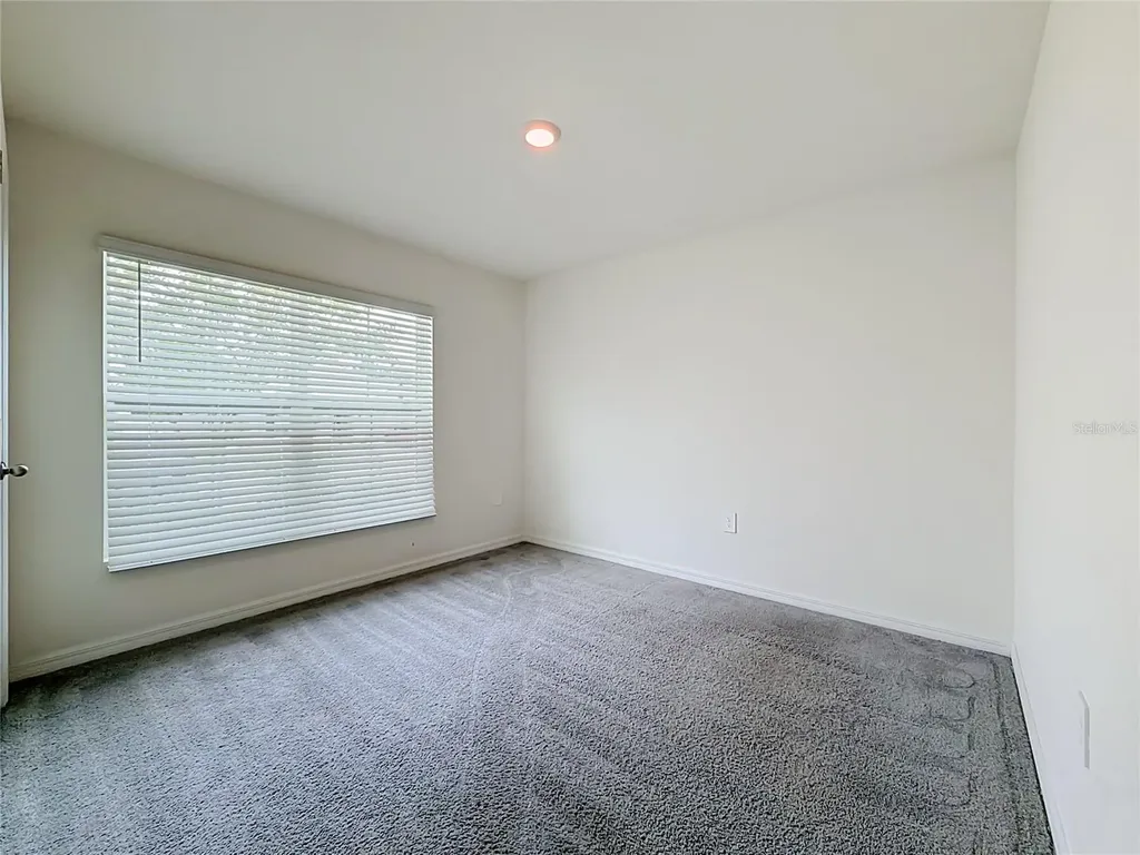 6698 SE 3rd Loop Ocala FL 34472