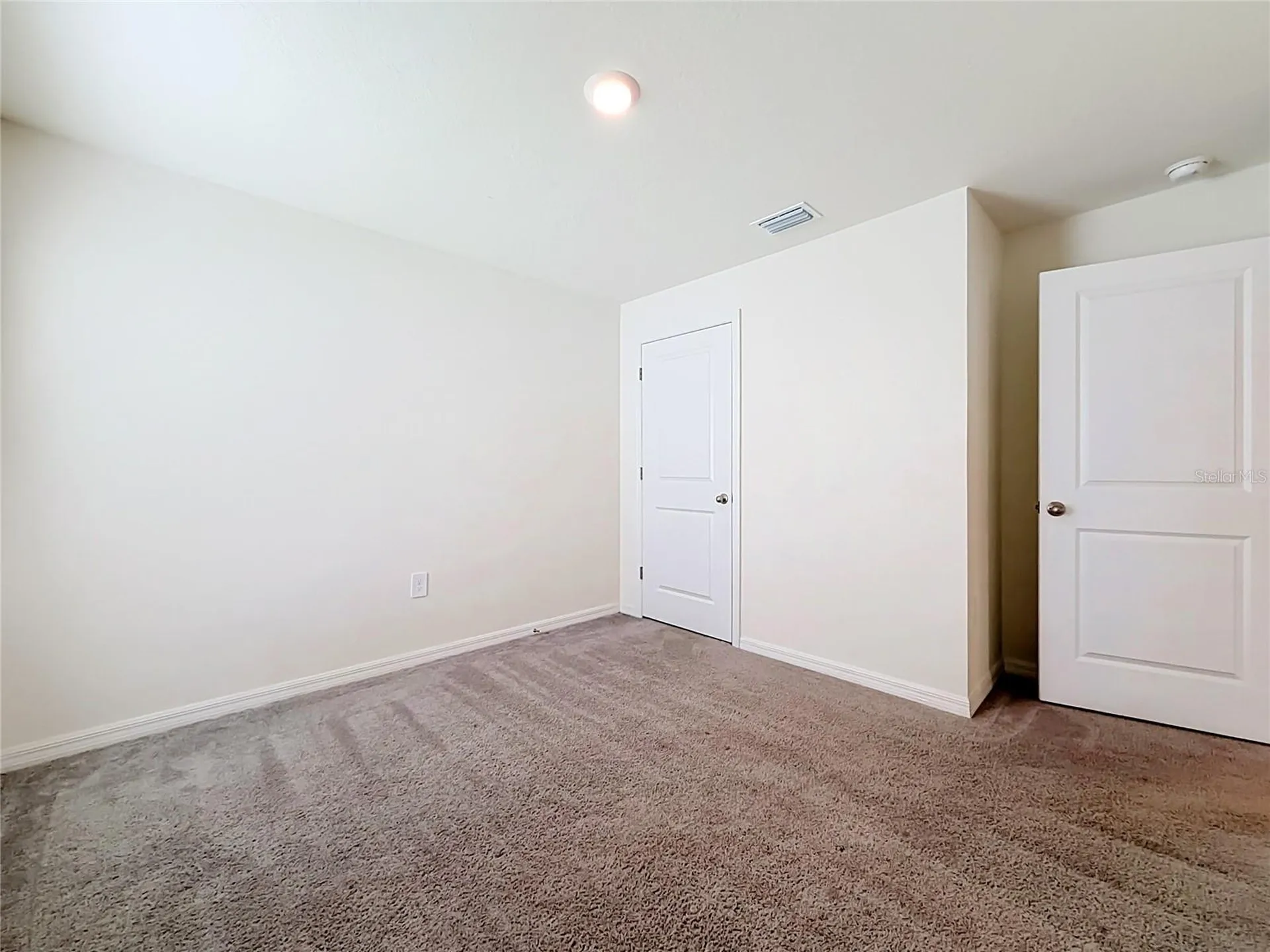 6698 SE 3rd Loop Ocala FL 34472