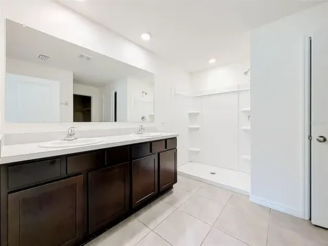 6698 SE 3rd Loop Ocala FL 34472