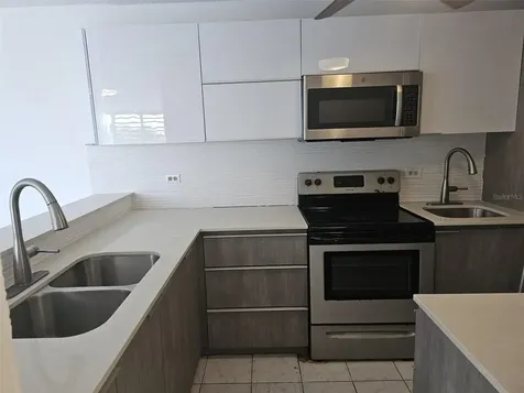 Laguna Ave. Cond. Laguna Gardens Iii Carolina PR 00979