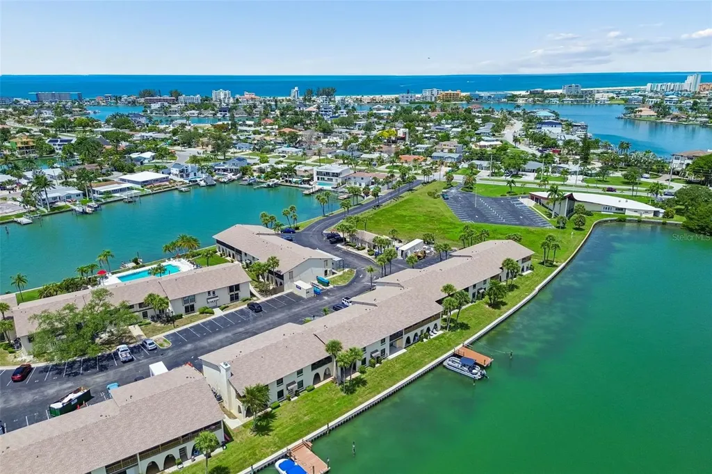 552 Plaza Seville Court Treasure Island FL 33706