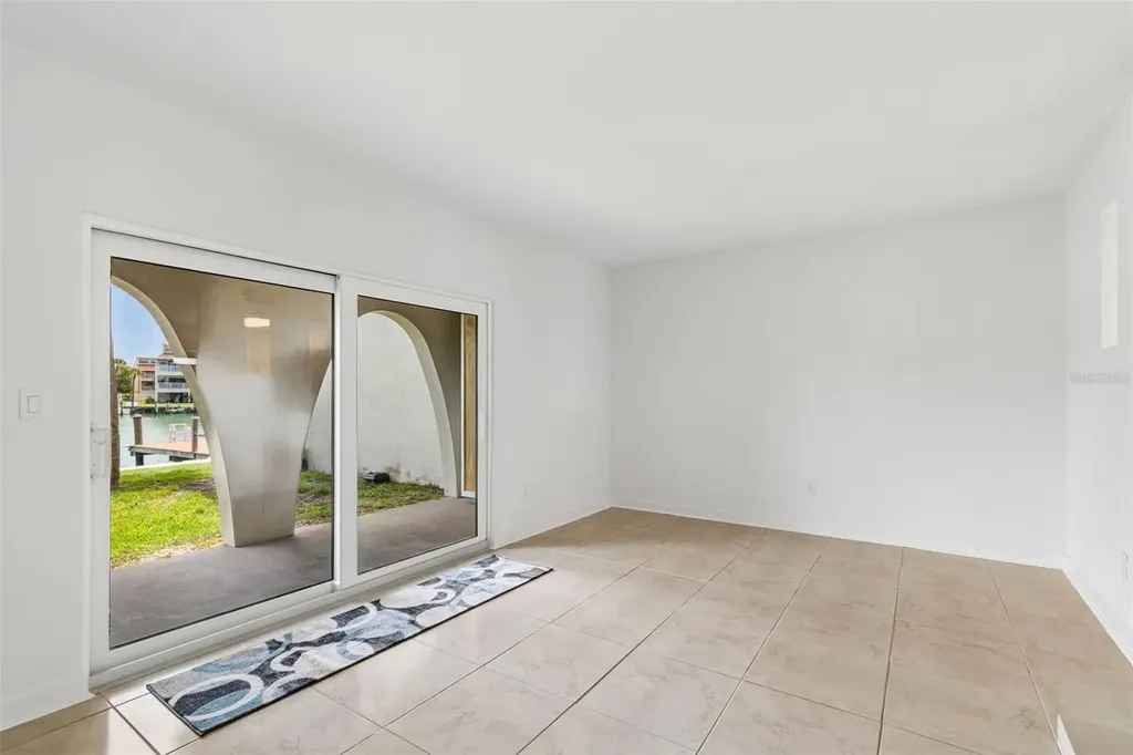 552 Plaza Seville Court Treasure Island FL 33706