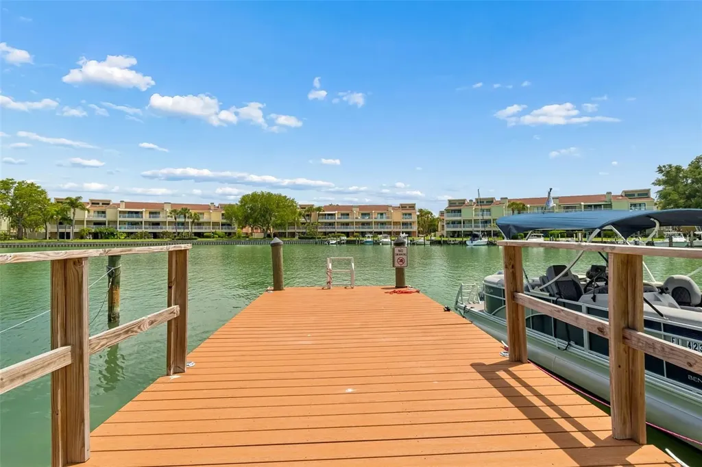 552 Plaza Seville Court Treasure Island FL 33706