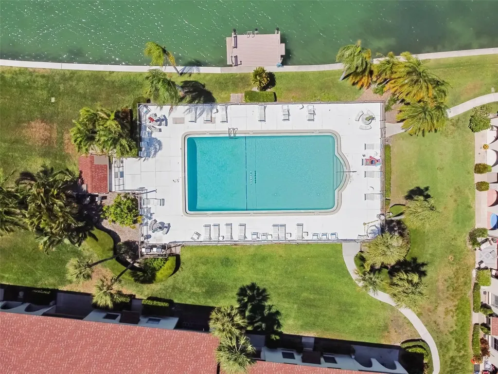 552 Plaza Seville Court Treasure Island FL 33706