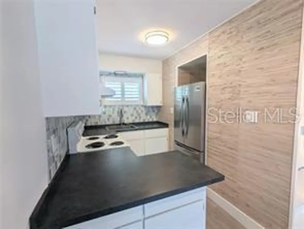 2155 Wood Street Sarasota FL 34237