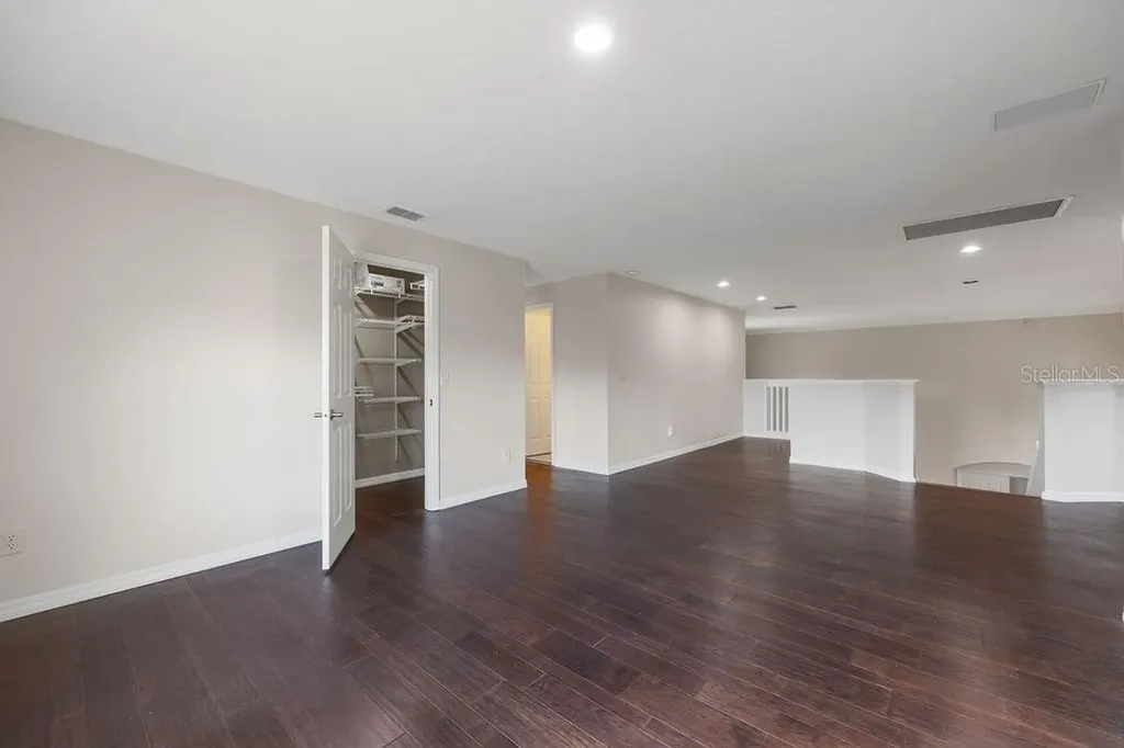 9050 Dancy Tree Court Orlando FL 32836