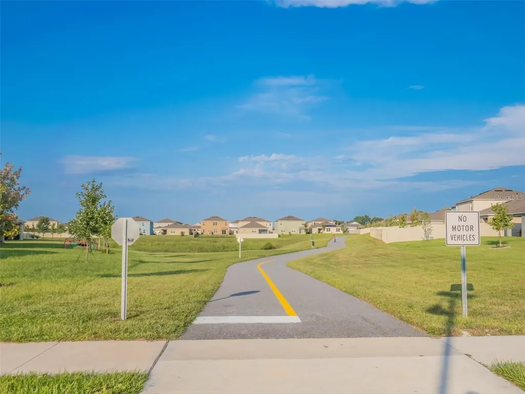 4885 Panga Avenue Mount Dora FL 32757