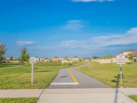 4885 Panga Avenue Mount Dora FL 32757