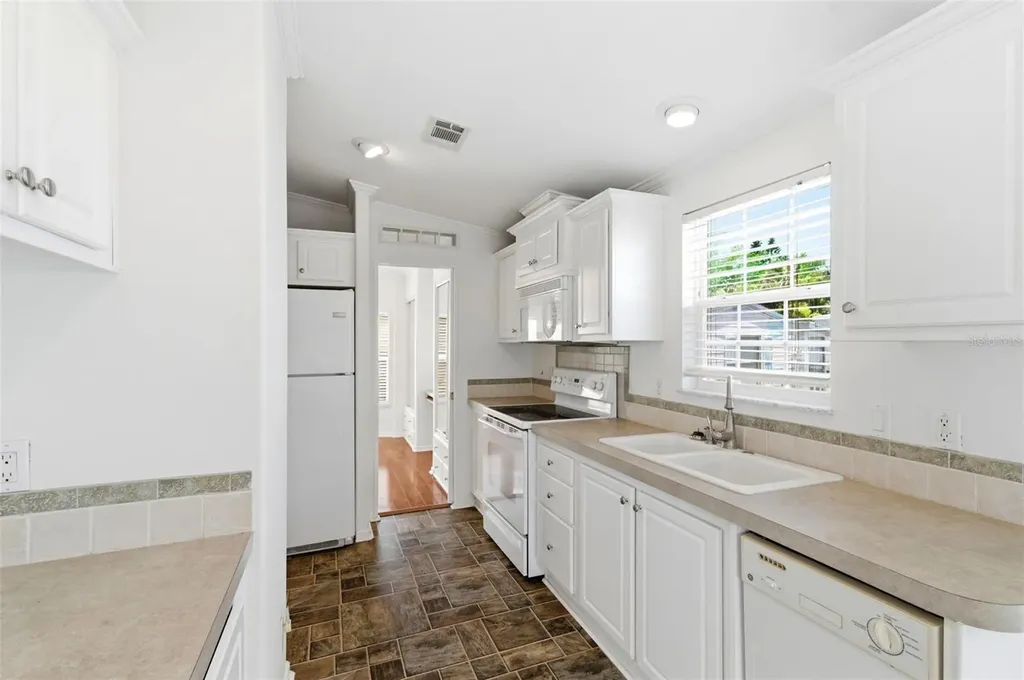 3275 26th Avenue E Bradenton FL 34208