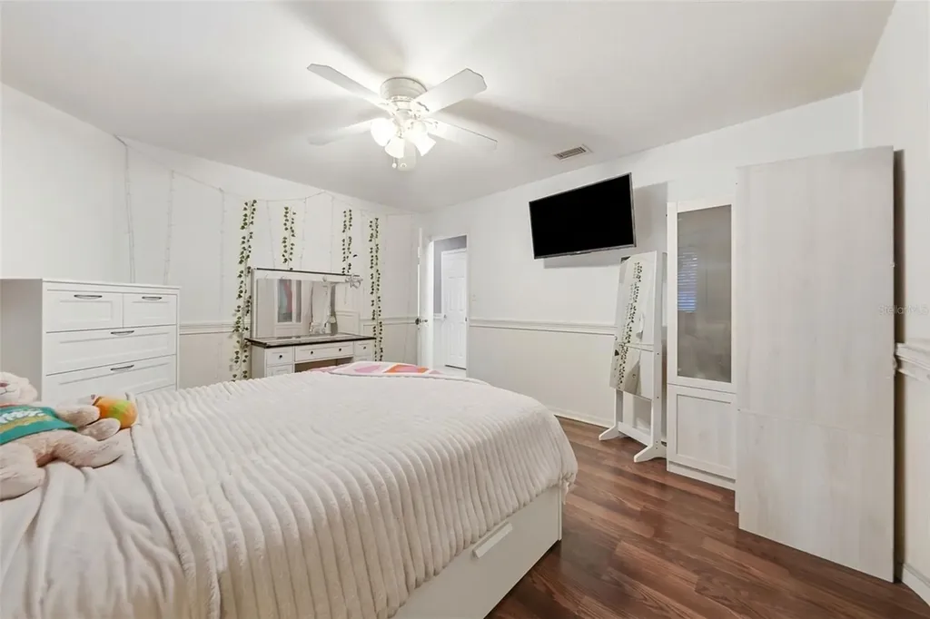 112 E Gardenia Street Howey In The Hills FL 34737
