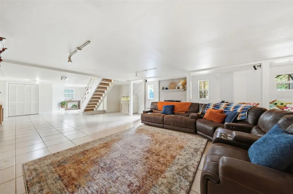 112 E Gardenia Street Howey In The Hills FL 34737