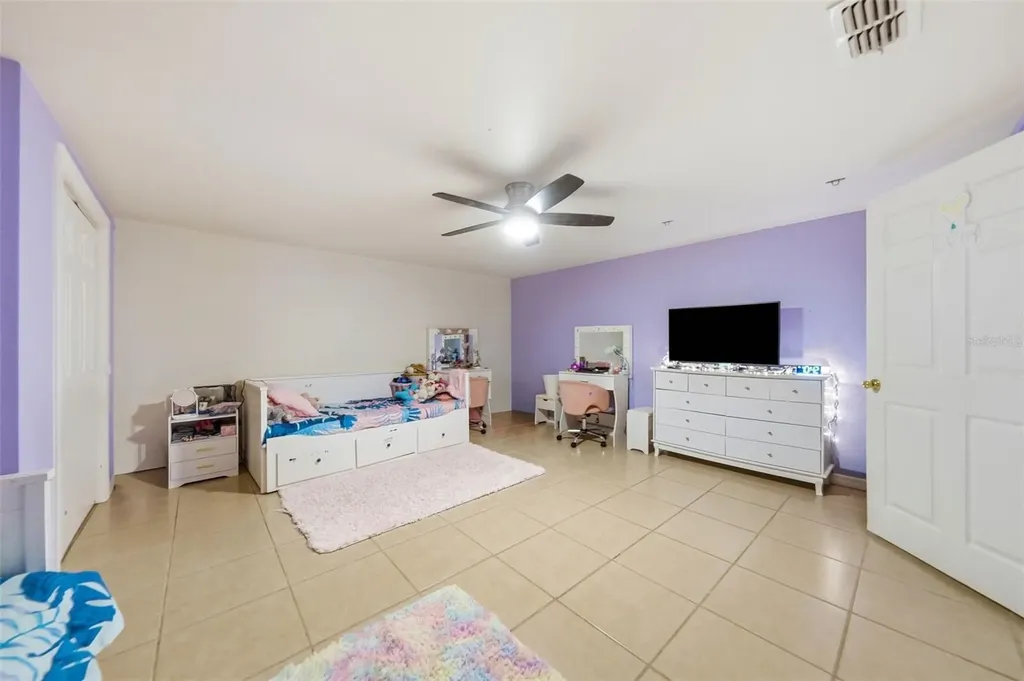 112 E Gardenia Street Howey In The Hills FL 34737