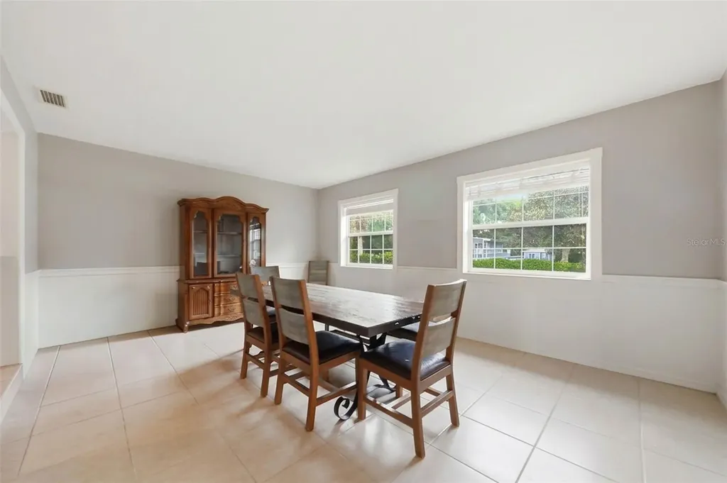 112 E Gardenia Street Howey In The Hills FL 34737