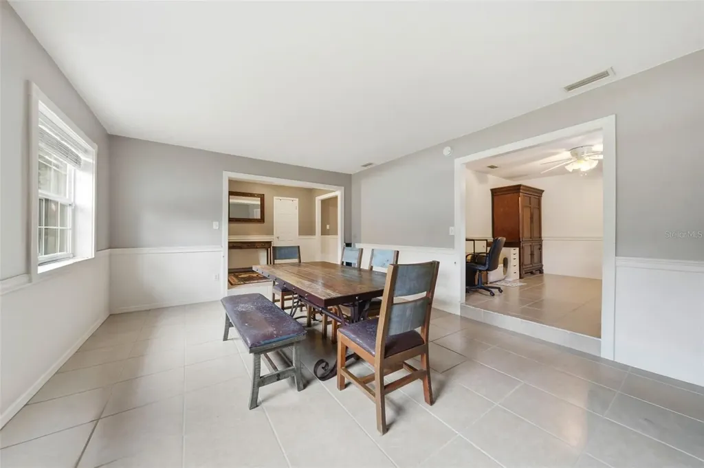 112 E Gardenia Street Howey In The Hills FL 34737