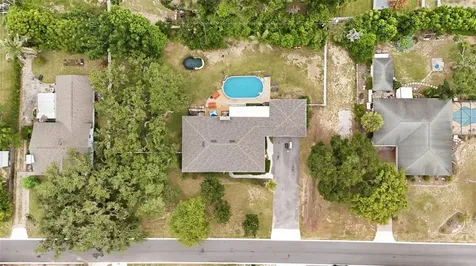 112 E Gardenia Street Howey In The Hills FL 34737
